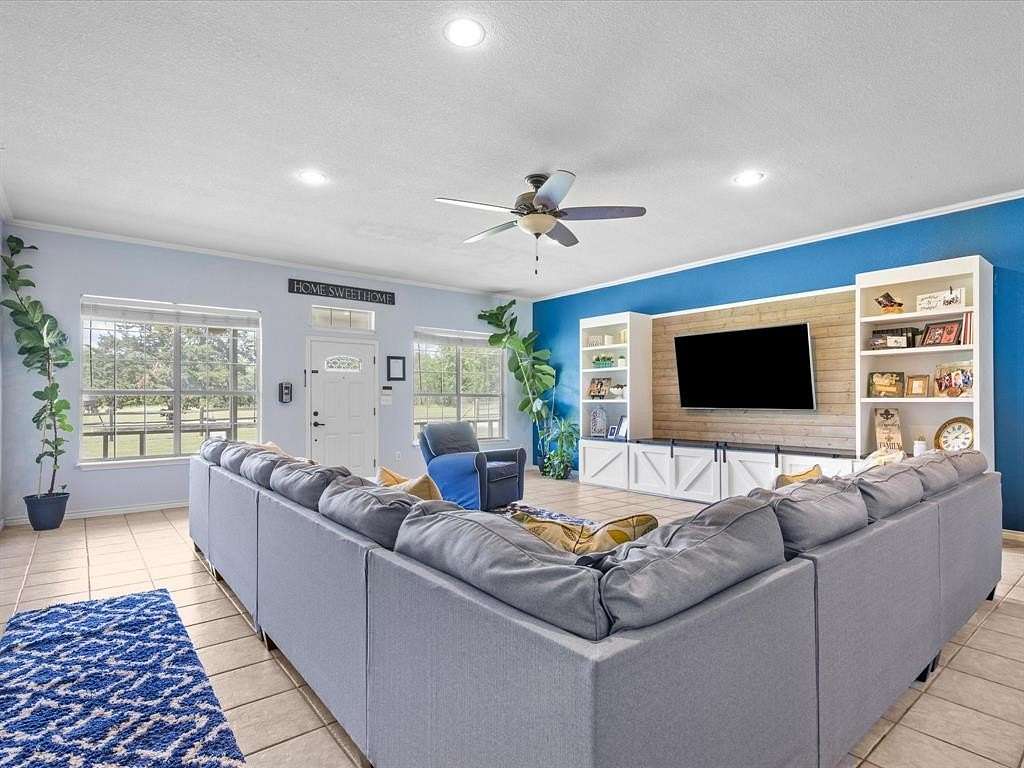 4 Acres of Residential Land with Home for Sale in Decatur, Texas