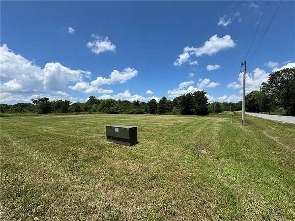1.1 Acres of Residential Land for Sale in Siloam Springs, Arkansas