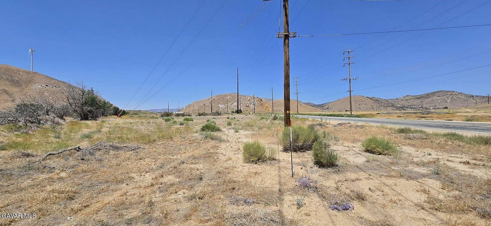 1.76 Acres of Land for Sale in Tehachapi, California