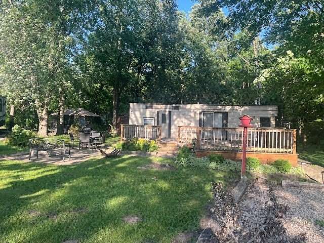 0.12 Acres of Residential Land with Home for Sale in Seneca, Illinois