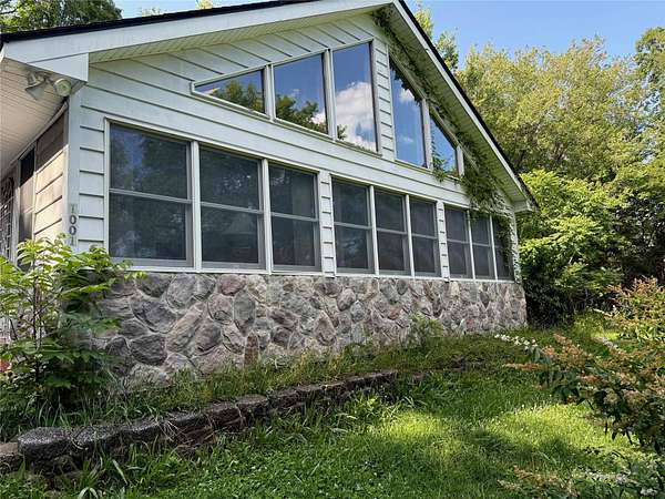 2.5 Acres of Residential Land with Home for Sale in Slate Hill, New York