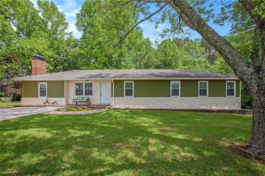 2.5 Acres of Residential Land with Home for Sale in Cumming, Georgia