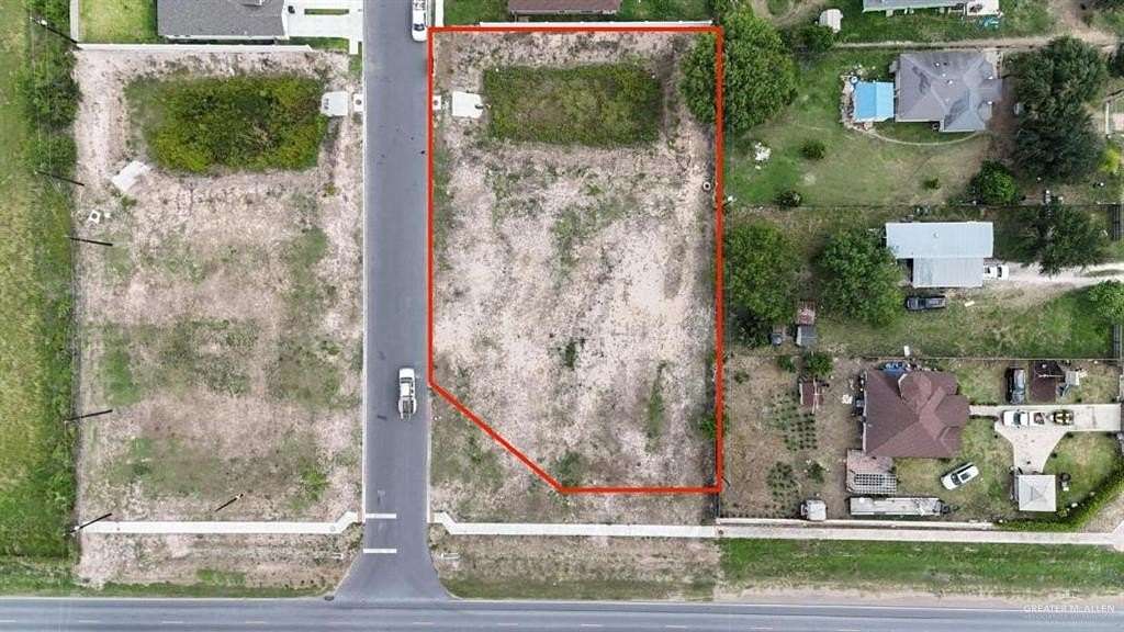 0.6 Acres of Mixed-Use Land for Sale in Edinburg, Texas