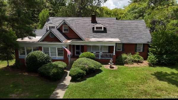 1.34 Acres of Residential Land with Home for Sale in Camden, Alabama