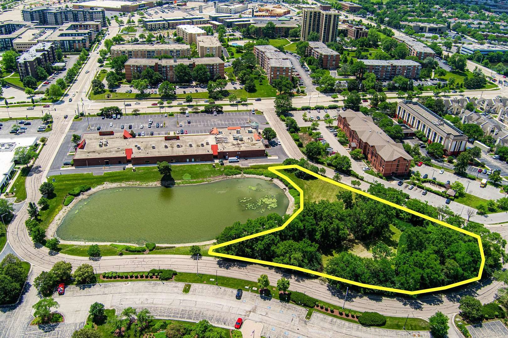 1.83 Acres of Commercial Land for Sale in Lombard, Illinois