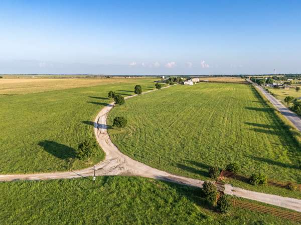 300 Acres of Land with Home for Sale in Sanger, Texas