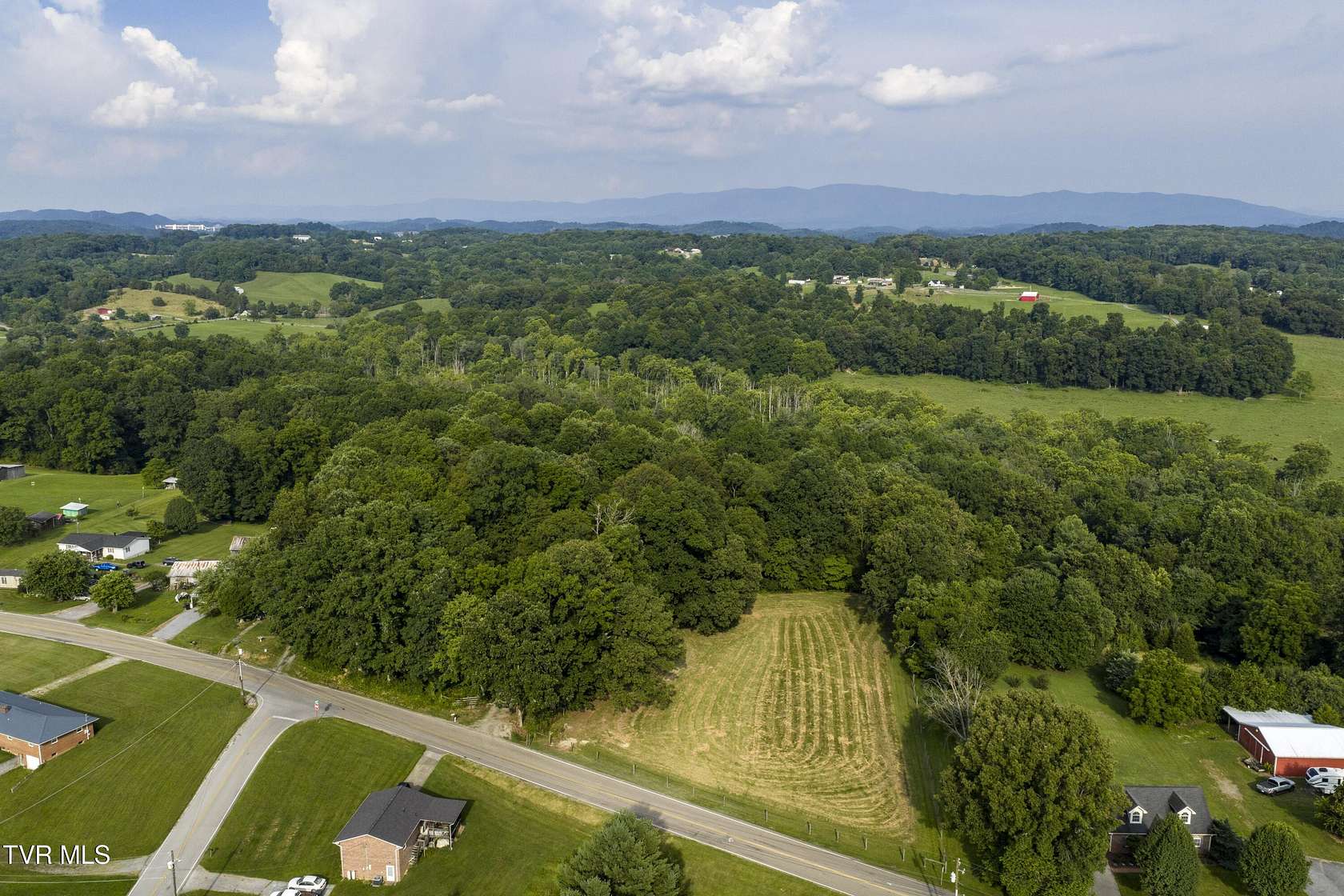 23.7 Acres of Recreational Land for Sale in Piney Flats, Tennessee