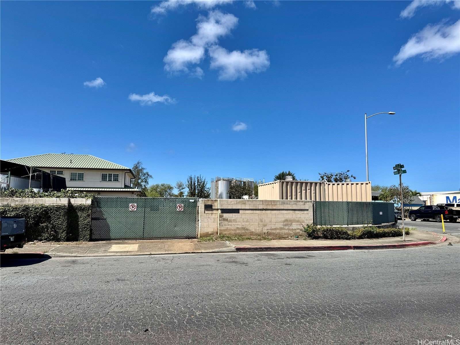 10,000 Acres of Land for Sale in Honolulu, Hawaii