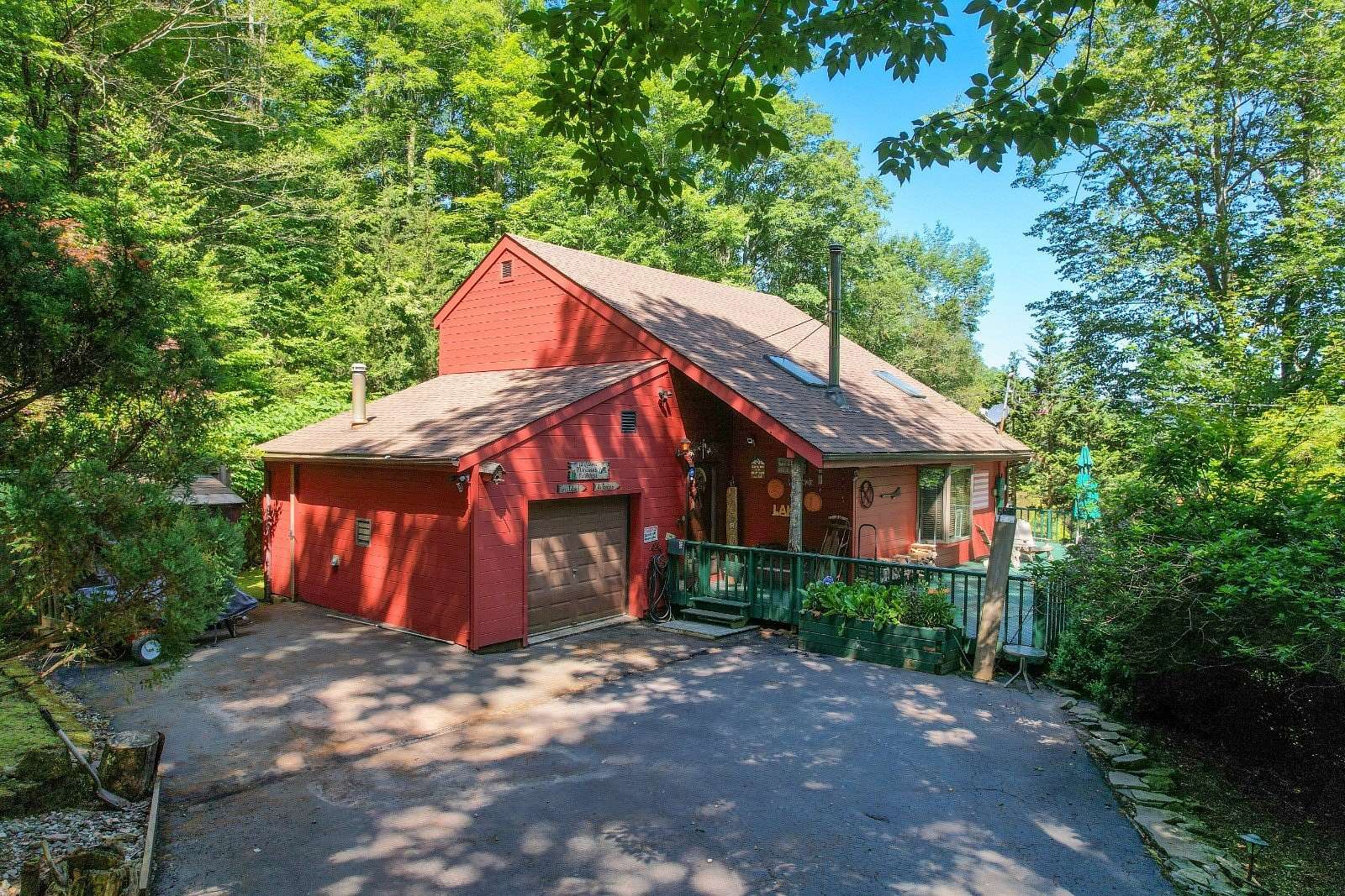 13.3 Acres of Land with Home for Sale in Roscoe, New York