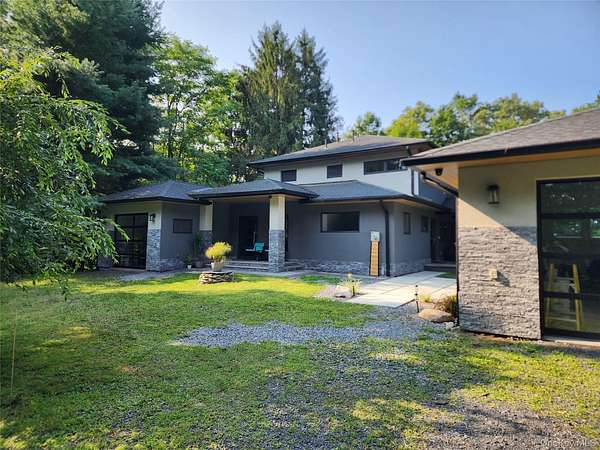 3.9 Acres of Residential Land with Home for Sale in Florida, New York