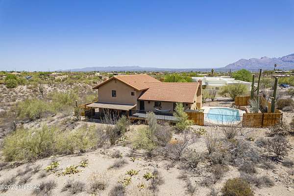 1.5 Acres of Residential Land with Home for Sale in Tucson, Arizona