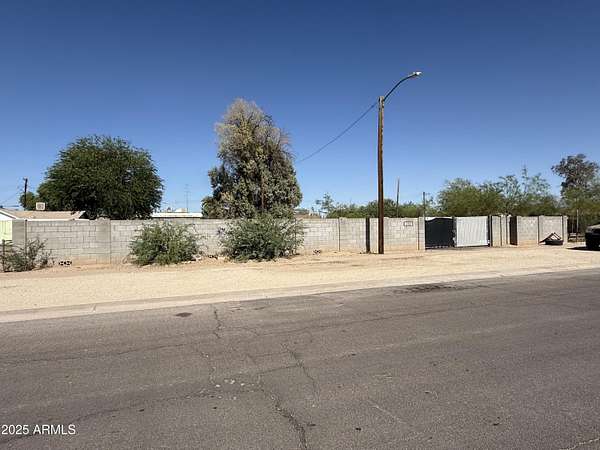 0.49 Acres of Commercial Land for Sale in Glendale, Arizona