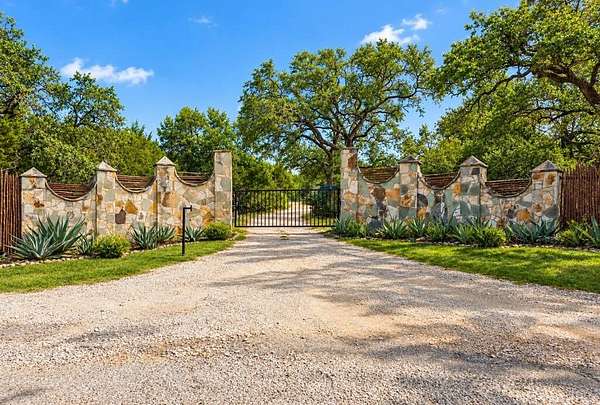 12 Acres of Land for Sale in San Marcos, Texas