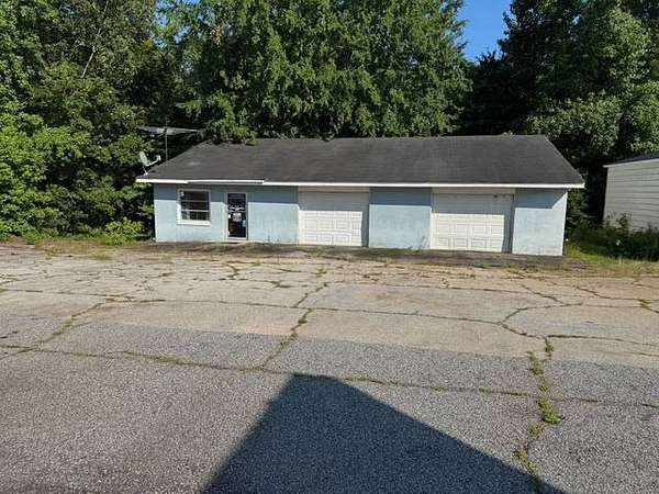 3.22 Acres of Improved Commercial Land for Sale in Abbeville, South Carolina