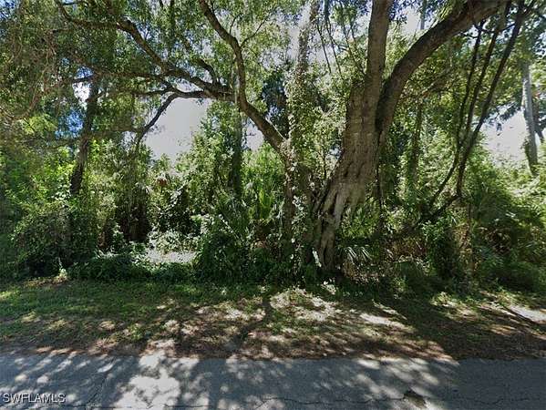 0.46 Acres of Residential Land for Sale in LaBelle, Florida