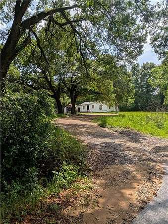 2.7 Acres of Improved Mixed-Use Land for Sale in Theodore, Alabama