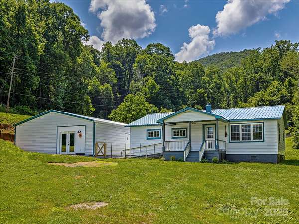 10 Acres of Residential Land with Home for Sale in Sylva, North Carolina