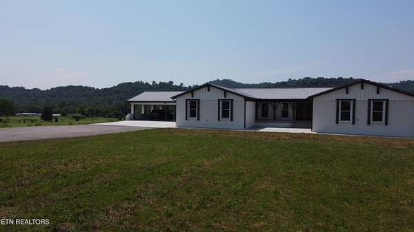 8.28 Acres of Residential Land with Home for Sale in Rutledge, Tennessee