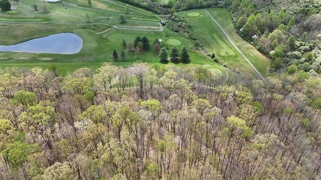11.1 Acres of Land for Sale in Fayetteville, West Virginia