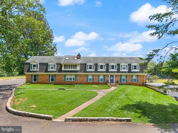 224 Acres of Land with Home for Sale in Warrenton, Virginia