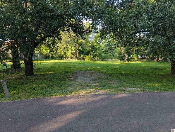 0.25 Acres of Residential Land for Sale in Paducah, Kentucky
