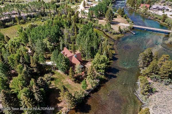 3.5 Acres of Residential Land with Home for Sale in Pinedale, Wyoming