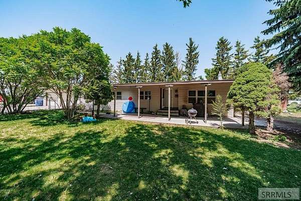 1.69 Acres of Residential Land with Home for Sale in Blackfoot, Idaho