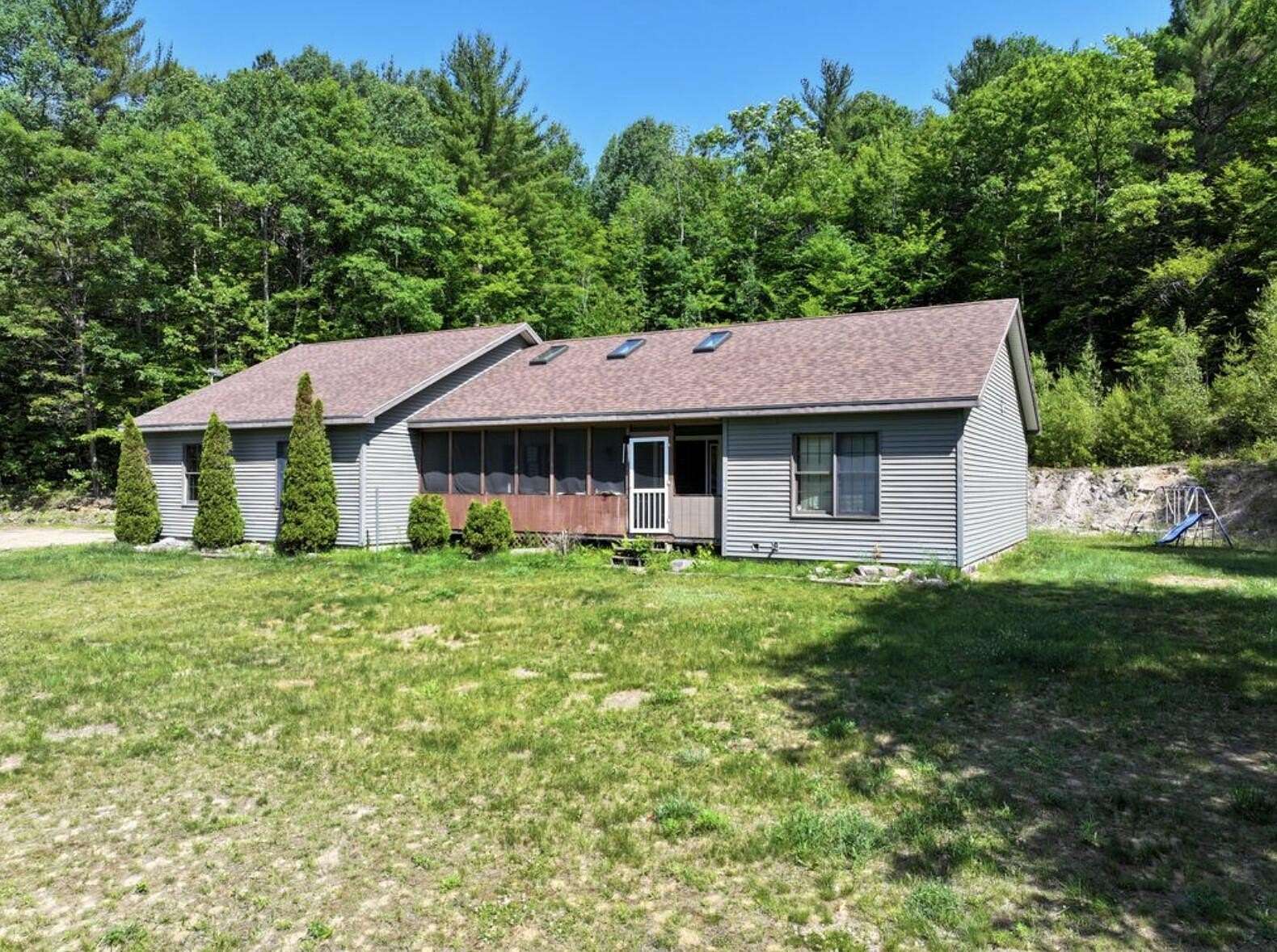 10 Acres of Residential Land with Home for Sale in Peru, New York