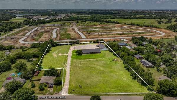 4.49 Acres of Commercial Land for Sale in Weatherford, Texas