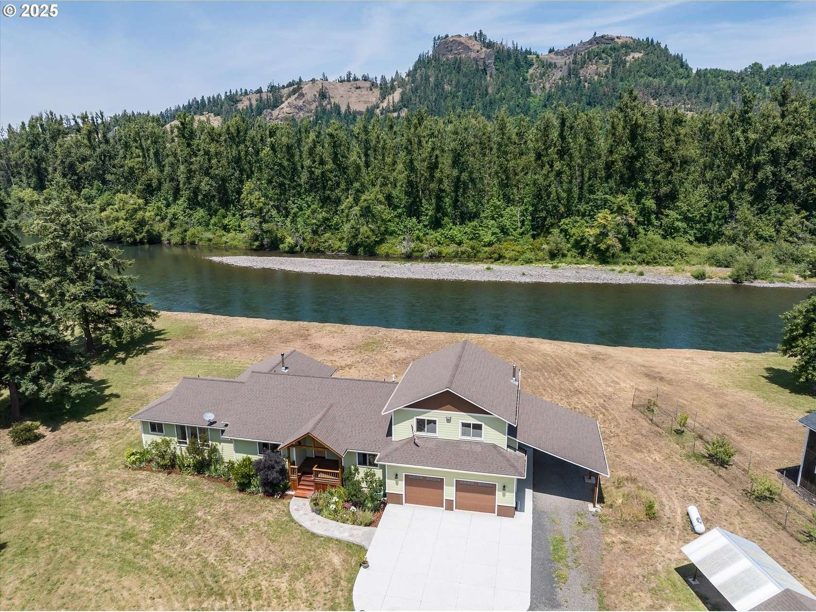 3.3 Acres of Residential Land with Home for Sale in Pleasant Hill, Oregon