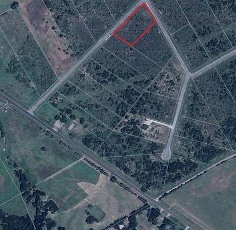 2 Acres of Residential Land for Sale in Corsicana, Texas