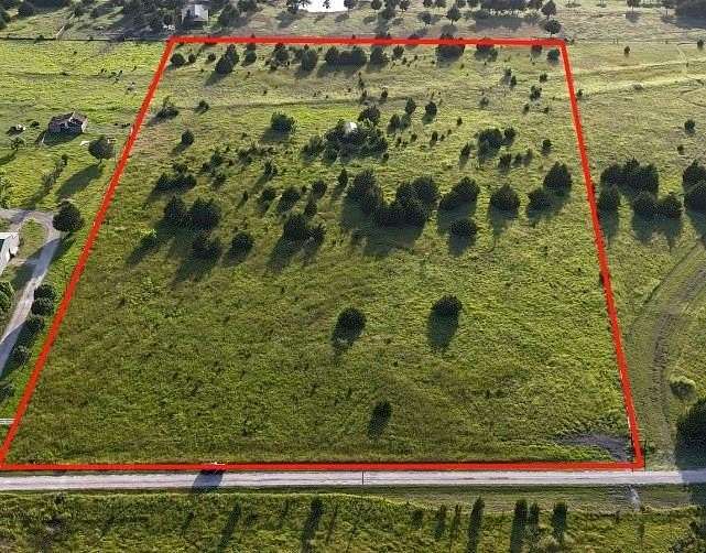 10.1 Acres of Land for Sale in Farmersville, Texas