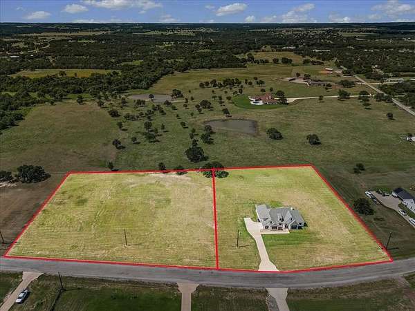 4 Acres of Residential Land with Home for Sale in Weatherford, Texas
