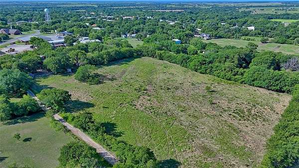 4 Acres of Residential Land for Sale in St. Jo, Texas