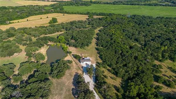 5.32 Acres of Residential Land with Home for Sale in Hubbard, Texas