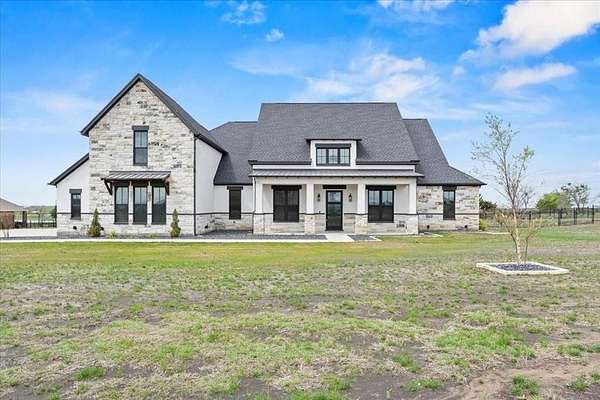 1.7 Acres of Residential Land with Home for Sale in Rockwall, Texas