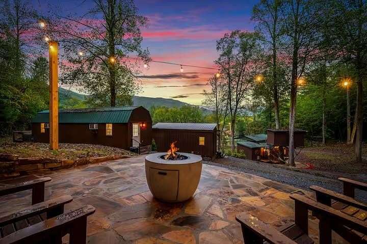 1.83 Acres of Improved Commercial Land for Sale in Hayesville, North Carolina