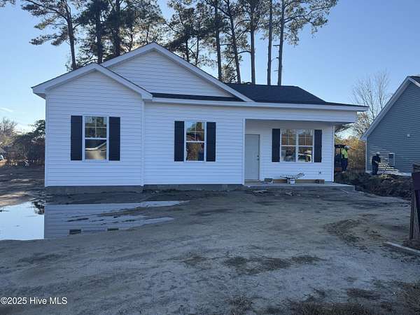 0.25 Acres of Residential Land with Home for Sale in Grifton, North Carolina