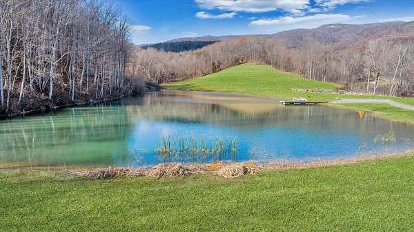 31.4 Acres of Recreational Land for Sale in Salem, Virginia