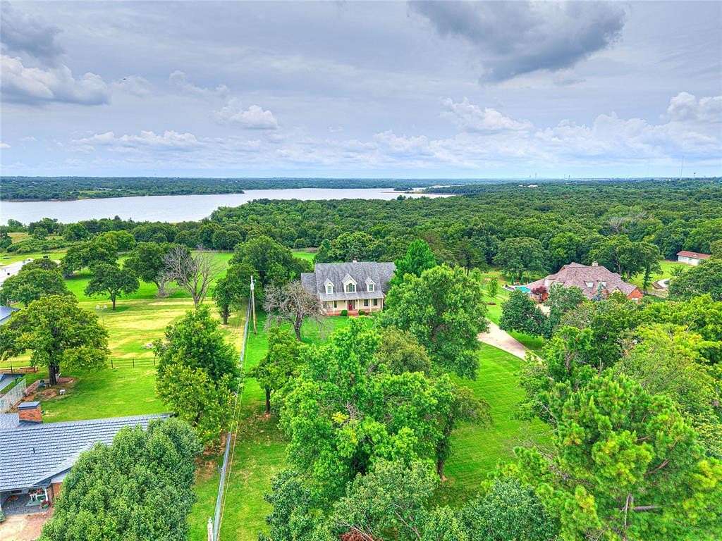 2.5 Acres of Residential Land with Home for Sale in Edmond, Oklahoma