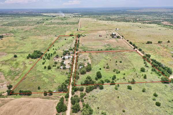 18 Acres of Improved Land for Sale in Turkey, Texas