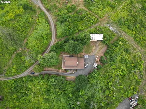 11.4 Acres of Land with Home for Sale in Newberg, Oregon