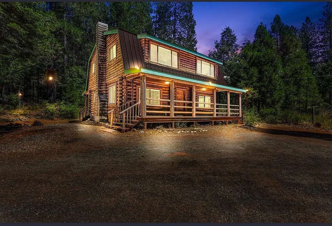 31.5 Acres of Land for Sale in Foresthill, California