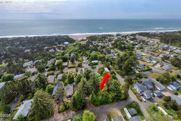 0.11 Acres of Residential Land for Sale in Lincoln Beach, Oregon