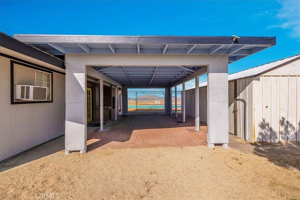 5 Acres of Residential Land with Home for Sale in Landers, California