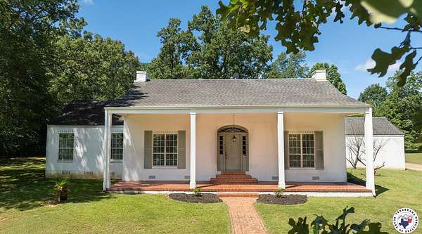 3.36 Acres of Residential Land with Home for Sale in Atlanta, Texas