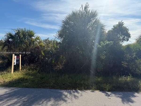 0.25 Acres of Residential Land for Sale in Lehigh Acres, Florida