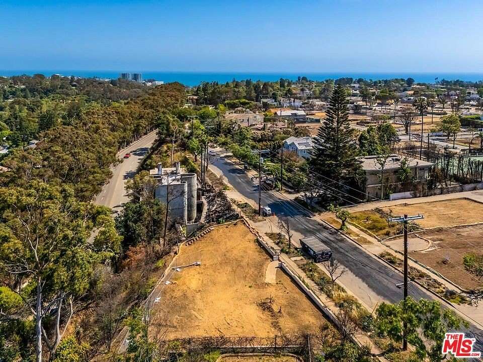 0.22 Acres of Residential Land for Sale in Pacific Palisades, California