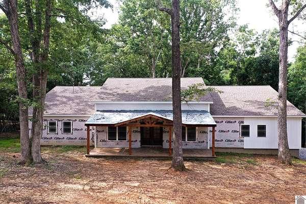 1.89 Acres of Residential Land with Home for Sale in Cadiz, Kentucky