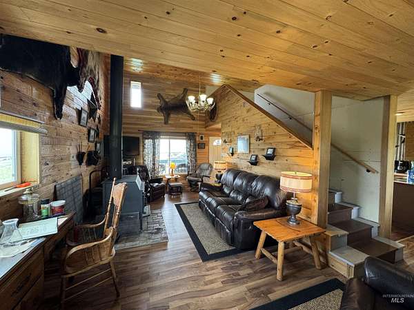 10 Acres of Improved Land for Sale in Pomeroy, Washington